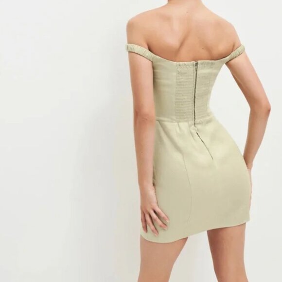 Reformation Dress Sawyer Linen Off-Shoulder Mini Green Dried Herbs - Picture 2 of 4